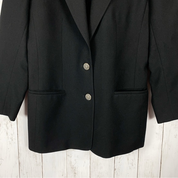 Talbots Womens Blazer Jacket Size 10 Black Wool 2 Button Lined Career Casual - Picture 3 of 7